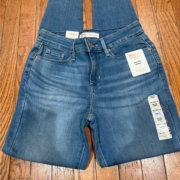 Signature by Levi Strauss Blue Skinny Jeans - Picture 1 of 5